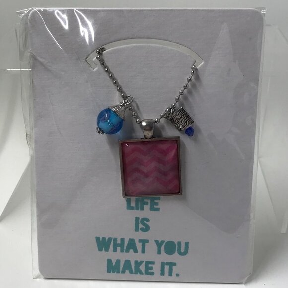NEW Pendent necklace with pink pendent and 2 charms.  Comes on a 22 inch chain - Picture 1 of 6